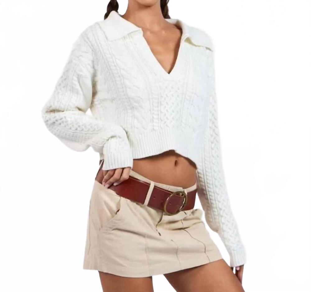 NEW SKY TO MOON collar detail cable sweater in white